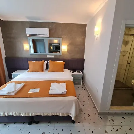Tonoz Hotel 3*